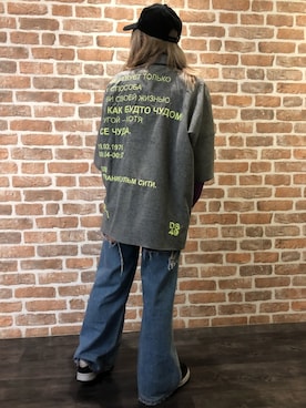 「KaneZ（ケインズ）のアイテム（キャップ）」を使った、Arisa Suzukiさん（レディース・156cm）の春コーディネート