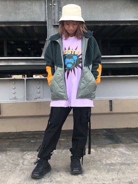 「FLAGSTUFF（フラグスタフ）のアイテム」を使った、Arisa Suzukiさん（レディース・156cm）の秋コーディネート