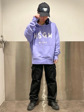 「MSGM（エムエスジーエム）のアイテム」を使った、Arisa Suzukiさん（レディース・156cm）の春コーディネート