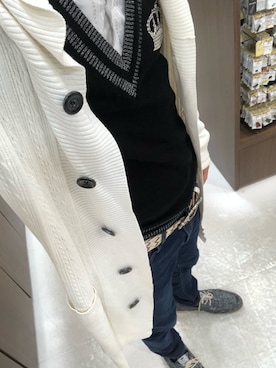「semantic design（セマンティックデザイン）のアイテム（カーディガン/ボレロ）」を使った、益若 あゆむさん（メンズ・175cm）の秋コーディネート