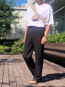 「EDWIN（エドウィン）のアイテム（サンダル）」を使った、cafeにしさん（メンズ・175cm）の秋コーディネート
