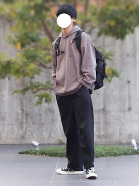 「アイテム（パーカー、ブラウン系）」を使った、cafeにしさん（メンズ・175cm）の冬コーディネート