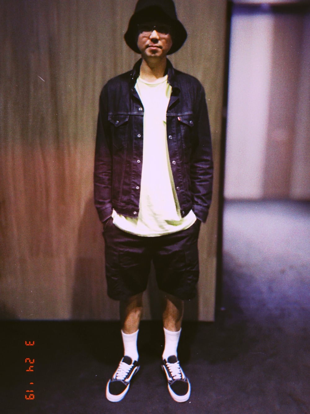 「spring、ripndip、VANS、denim、deminjacket、shorts、BUCKET HAT、street、skate」｜「RIPNDIPのアイテム（Tシャツ/カットソー、その他）」を使った、Van さん（メンズ・194cm）の春コーディネートの1枚目の写真
