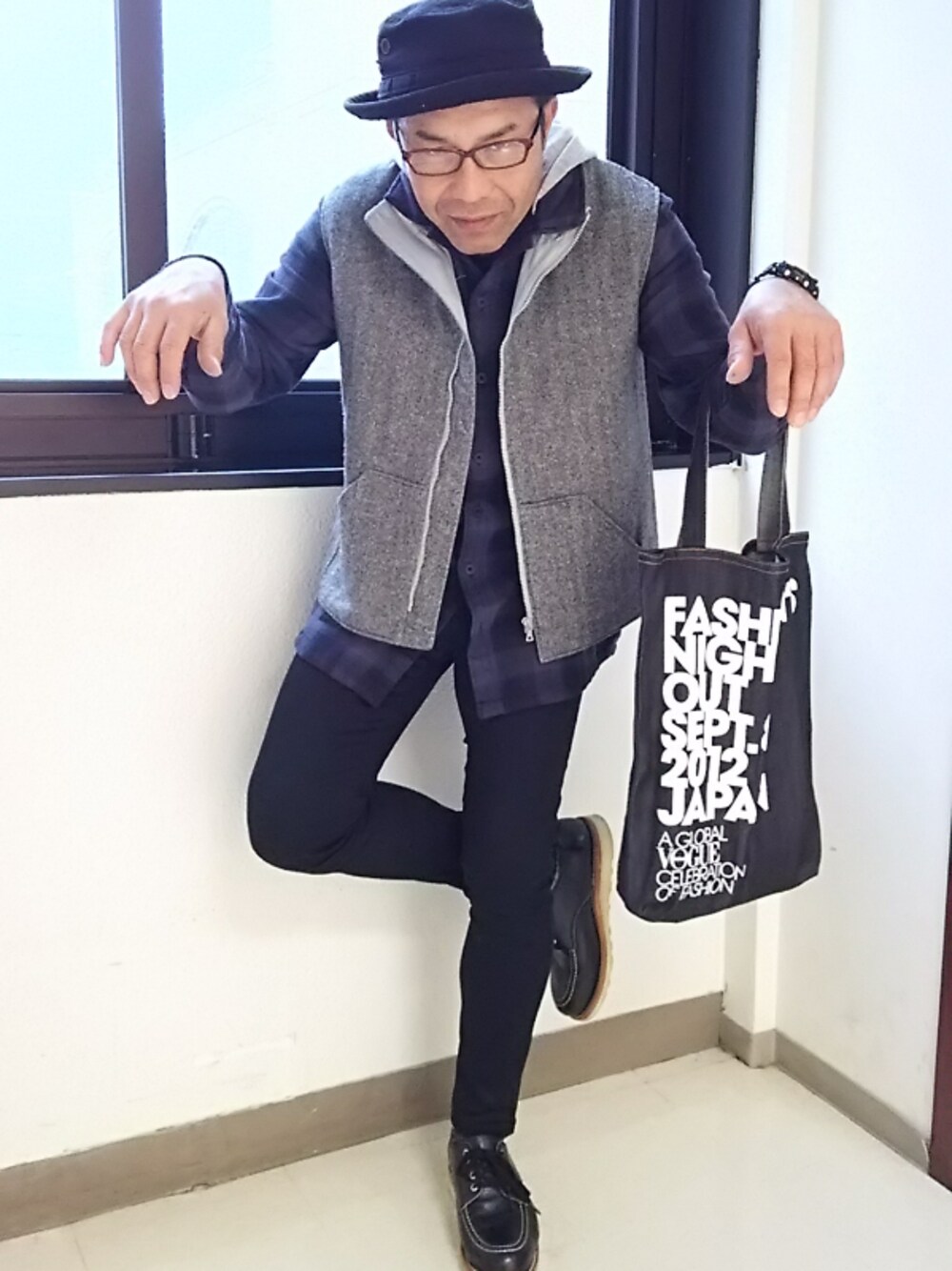 「wearhalloween2017」｜「CA4LAのアイテム（ハット、ブラック系）」を使った、カツイッちゃんさん（メンズ・173cm）の秋コーディネートの1枚目の写真