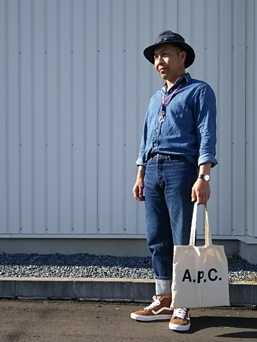「NEW ERAのアイテム（ハット、ブルー系）」を使った、カツイッちゃんさん（メンズ・173cm）の春コーディネートの1枚目の写真
