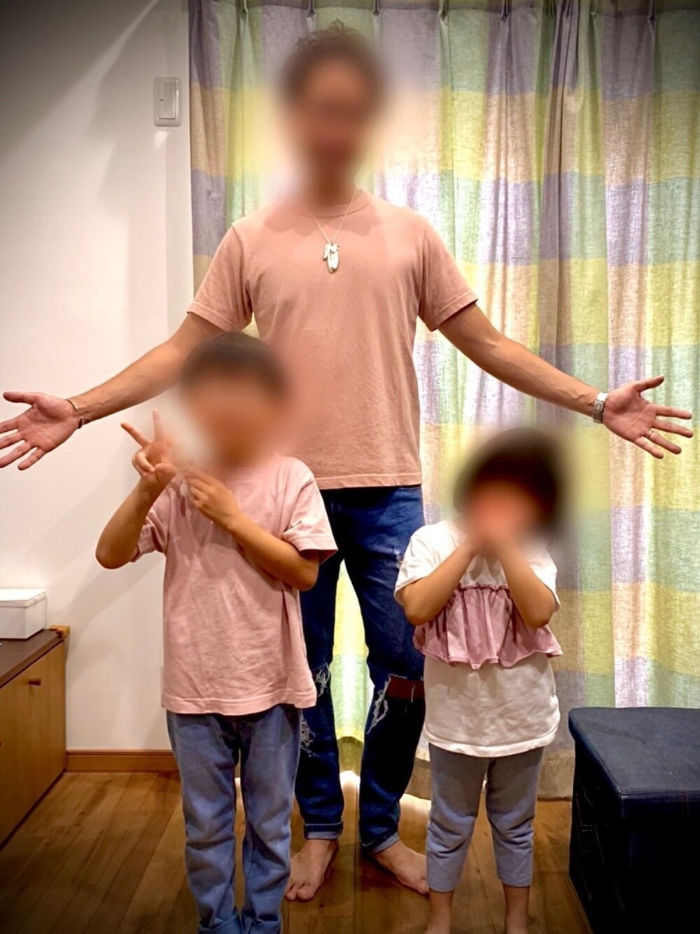 「おしゃれさんと繋がりたい、家族コーデ、チビーズ✳︎、ピンクコーデ、息子コーデ、娘コーデ、パパとお揃い」｜「家族コーデのアイテム（その他、その他）」を使った、☆2児パパ☆さん（メンズ・173cm）の夏コーディネートの1枚目の写真