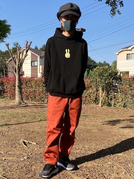 「アイテム（チノパンツ、オレンジ系）」を使った、tanda1015🐼不定期投稿さん（メンズ・167cm）の春コーディネート