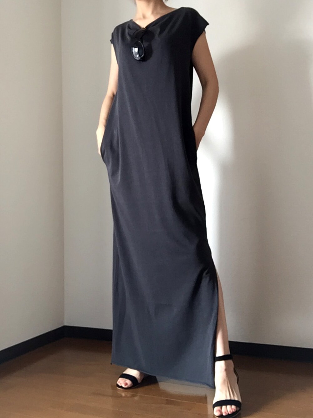 「ママコーデ、ワンピース、大人カジュアル、楽チンコーデ、体型カバー、フレンチスリーブ」｜「Deuxieme Classeのバーニストソフトテンジクワンピース◆（ワンピース、グレー系）」を使った、SKさん（レディース・166cm）の夏コーディネートの1枚目の写真