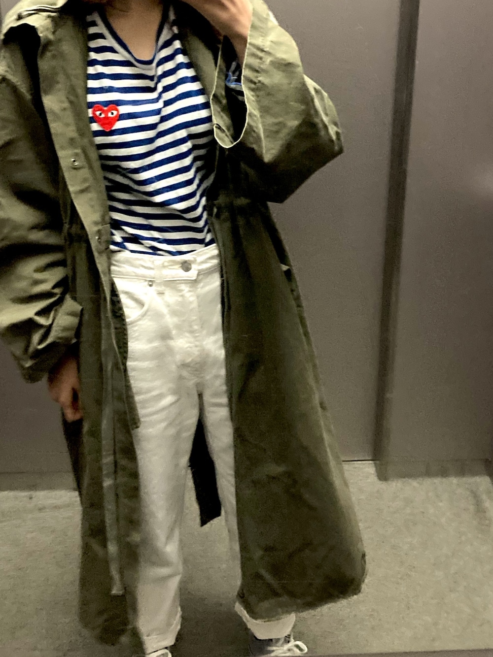 「学校、コムデギャルソン、青、ボーダーTシャツ」｜「COMME des GARCONSのWomen's Comme Des Garcons Play Stripe Cotton Tee（Tシャツ/カットソー、ブルー系）」を使った、ぷにゅさん（レディース・162cm）の秋コーディネートの1枚目の写真