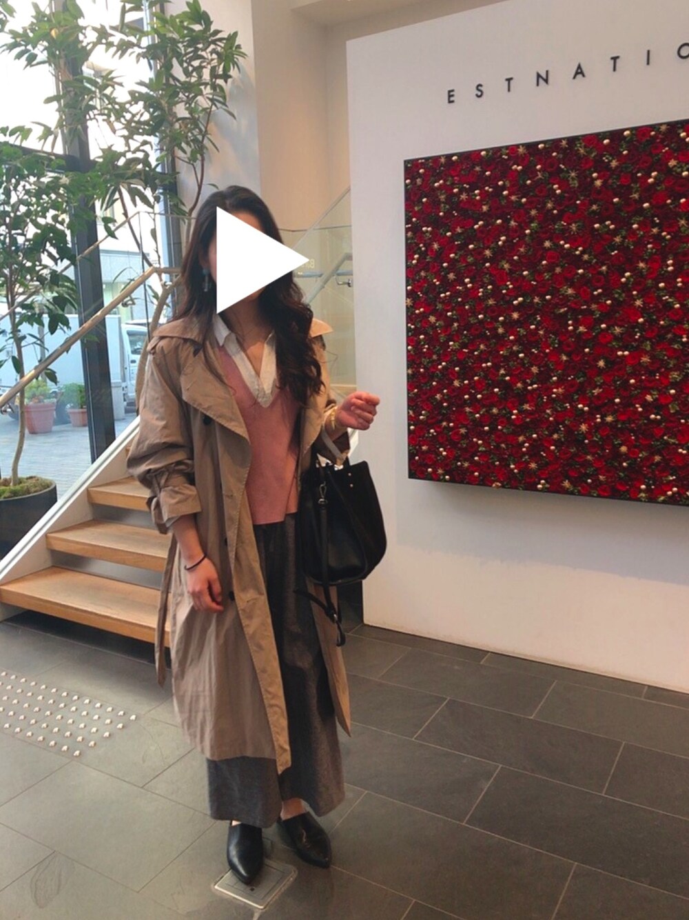 「秋のコーデ、シンプル、秋のマイ旬スタイル、オトナカジュアル、おしゃれさんと繋がりたい、きれいめカジュアル、大人女子、休日スタイル」｜「Bershkaのアイテム（ショルダーバッグ、ブラック系）」を使った、ここなっつさん（レディース・163cm）の秋コーディネートの1枚目の写真