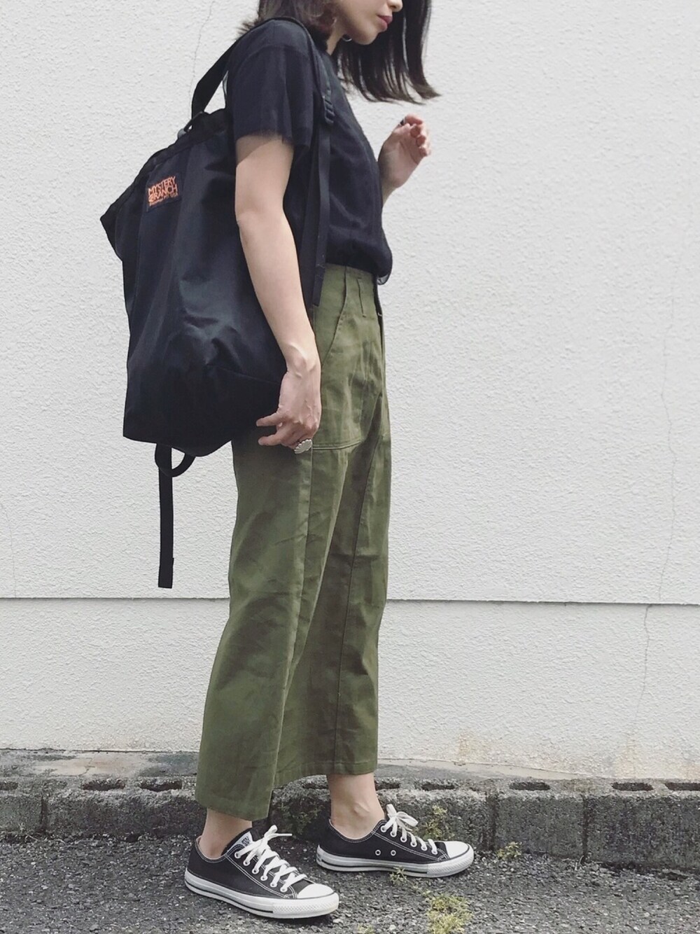 「カジュアル、ラクチンコーデ、休日コーデ、ootd、センスオブプレイス、春コーデ、シンプルコーデ」｜「SENSE OF PLACE by URBAN RESEARCHのチュールレイヤードTシャツ(半袖)（Tシャツ/カットソー、ブラック系）」を使った、NANAさん（レディース・161cm）の春コーディネートの1枚目の写真
