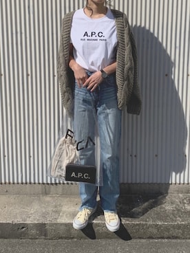 「A.P.C.（アーペーセー）のアイテム（財布/小物）」を使った、NANAさん（レディース・162cm）の春コーディネート
