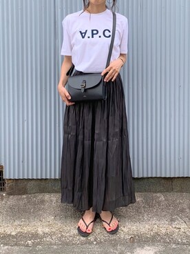 「A.P.C.（アーペーセー）のSAC ALICIA 19E（ショルダーバッグ）」を使った、NANAさん（レディース・162cm）の春コーディネート