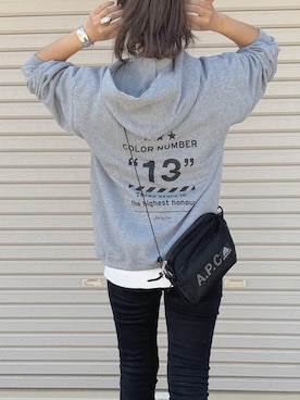 「A.P.C.（アーペーセー）のアイテム（財布/小物）」を使った、NANAさん（レディース・162cm）の秋コーディネート