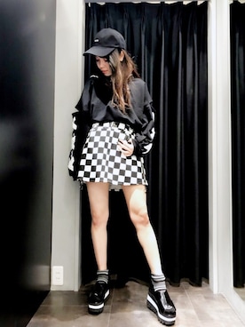 「RASVOA（ラスボア）のアイテム（キャップ）」を使った、RASVOA STAFFさん（レディース・156cm）の春コーディネート