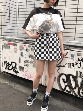 「アイテム（ボディバッグ/ウエストポーチ、シルバー系）」を使った、RASVOA STAFFさん（レディース・160cm）の夏コーディネート