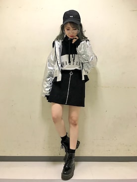 「RASVOA（ラスボア）のアイテム（キャップ）」を使った、RASVOA STAFFさん（レディース・155cm）の秋コーディネート