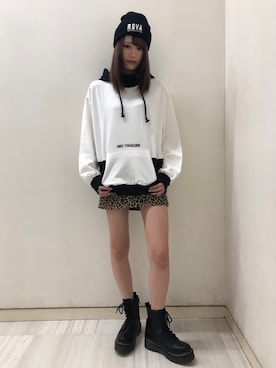 「ストリート女子」｜「アイテム（スカート）」を使った、RASVOA STAFFさん（レディース・163cm）の秋コーディネート