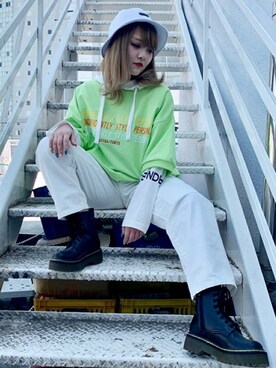 「RASVOA（ラスボア）のアイテム」を使った、RASVOA STAFFさん（レディース・157cm）の春コーディネート