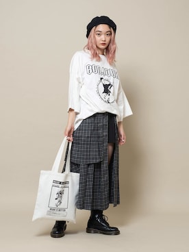 「RASVOA（ラスボア）のアイテム（スカート）」を使った、RASVOA STAFFさん（レディース・160cm）の夏コーディネート