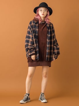 「RASVOA（ラスボア）のアイテム」を使った、RASVOA STAFFさん（レディース・160cm）の秋コーディネート