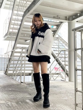 「RASVOA（ラスボア）のアイテム」を使った、RASVOA STAFFさん（レディース・156cm）の冬コーディネート
