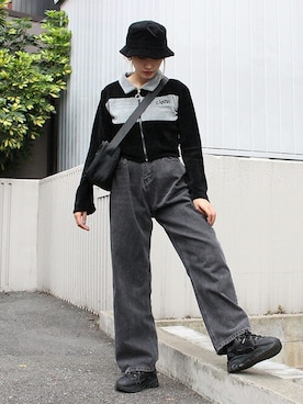 「AKIII CLASSIC（アキクラシック）のアイテム」を使った、RASVOA STAFFさん（レディース・166cm）の冬コーディネート