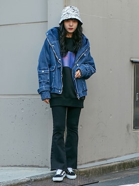 「RASVOA（ラスボア）のアイテム」を使った、RASVOA STAFFさん（レディース・164cm）の冬コーディネート