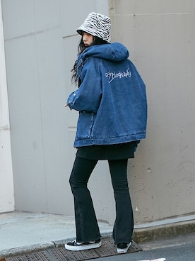 「RASVOA（ラスボア）のアイテム」を使った、RASVOA STAFFさん（レディース・164cm）の秋コーディネート