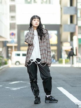「RASVOA（ラスボア）のアイテム」を使った、RASVOA STAFFさん（レディース・164cm）の冬コーディネート