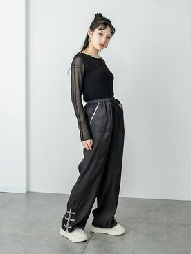 「スリットパンツ」｜「アイテム（アンサンブル）」を使った、RASVOA STAFFさん（レディース・164cm）の春コーディネート