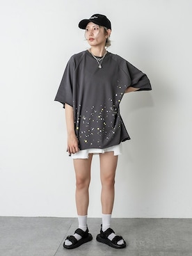 「ペイント」｜「アイテム（アクセサリー）」を使った、RASVOA STAFFさん（レディース・166cm）の春コーディネート