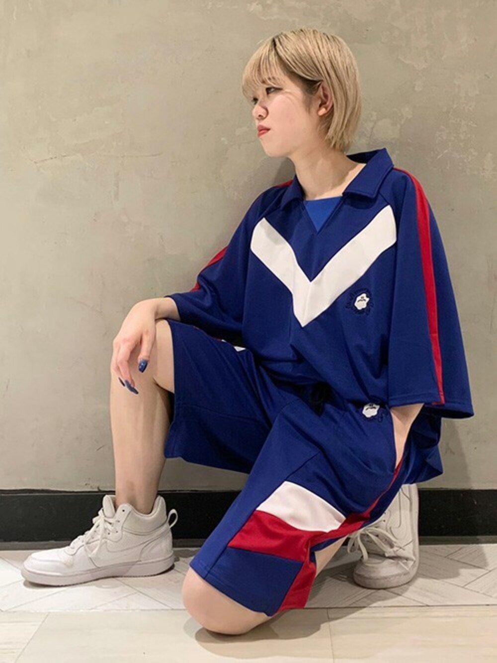 「セットアップ、スクールガール、ジャージ、スポーティー、SET UP、ジャージーパンツ、スマイル、RASVOA、ジャージセットアップ、ラスボア」｜「RASVOAのスマイル？スクールセットアップジャージ（セットアップ、ブルー系）」を使った、RASVOA STAFFさん（レディース・155cm）の夏コーディネートの1枚目の写真