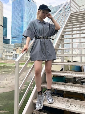 「シルバーシューズ」｜「アイテム（キャップ）」を使った、RASVOA STAFFさん（レディース・162cm）の夏コーディネート