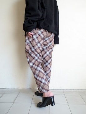 「SHINYAKOZUKA（シンヤコヅカ）のアイテム」を使った、TITY niigataさん（レディース・160cm）の秋コーディネート