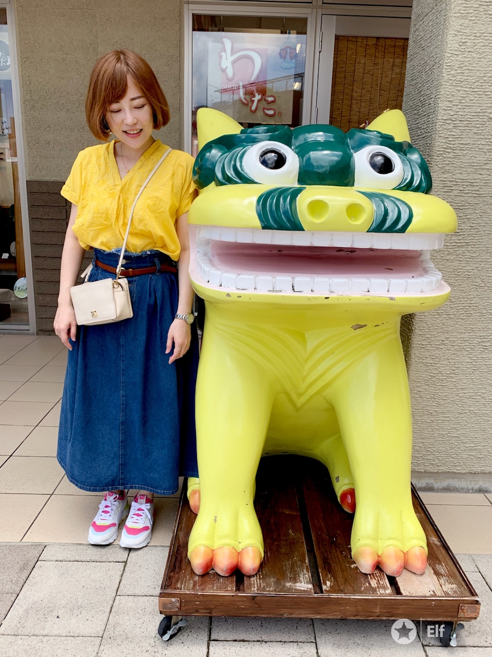 「AS KNOW AS PINKYのアイテム（デニムスカート、ブルー系）」を使った、Yantong Liouさん（レディース・158cm）の夏コーディネートの1枚目の写真