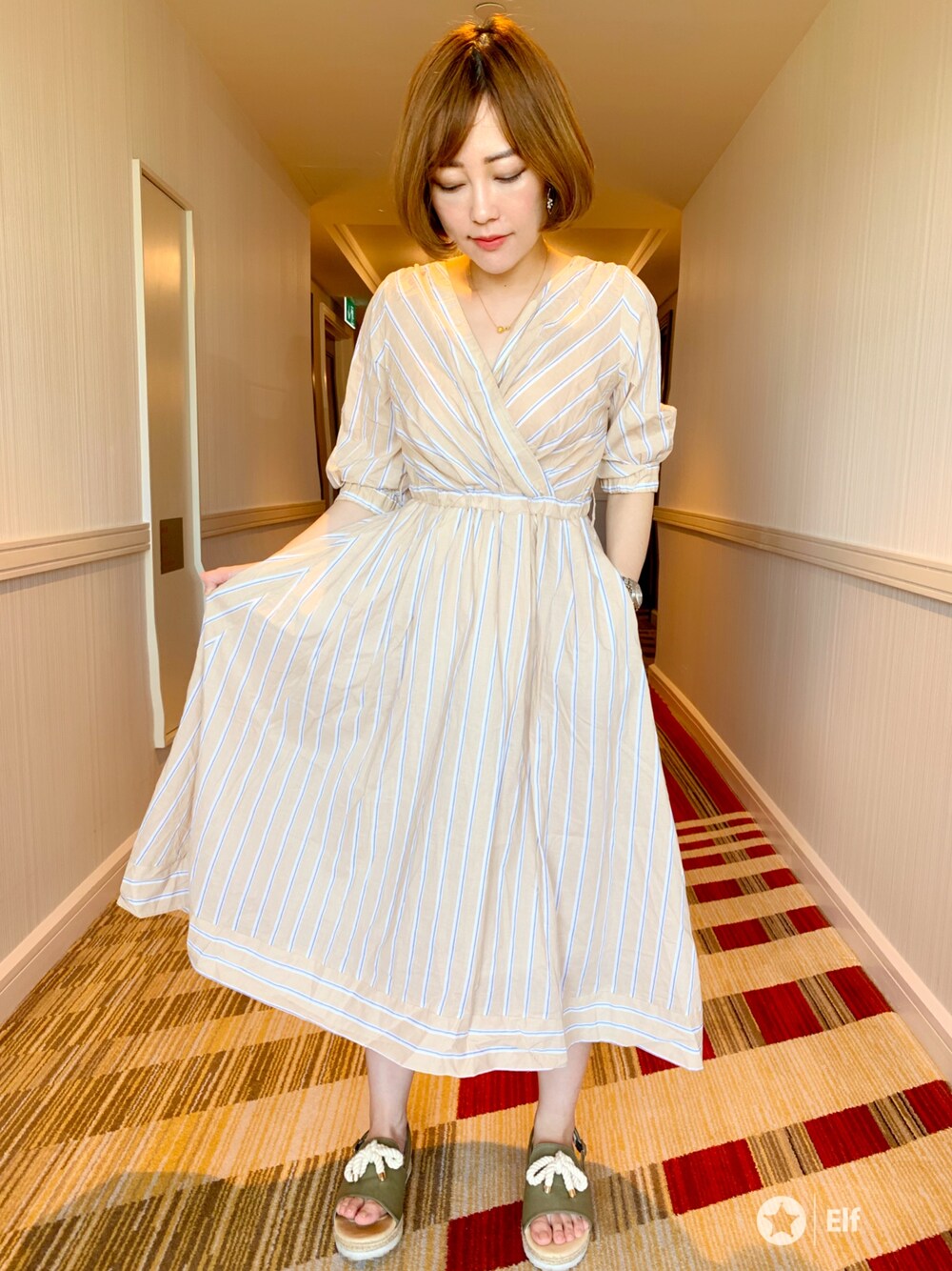 「elfのアイテム（ワンピース、ベージュ系）」を使った、Yantong Liouさん（レディース・158cm）の夏コーディネートの1枚目の写真