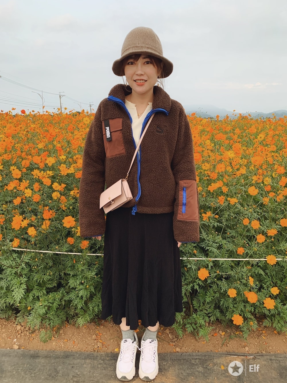 「ootd、winter wearing」｜「PUMAのアイテム（ダッフルコート、ブラウン系）」を使った、Yantong Liouさん（レディース・158cm）の秋コーディネートの1枚目の写真