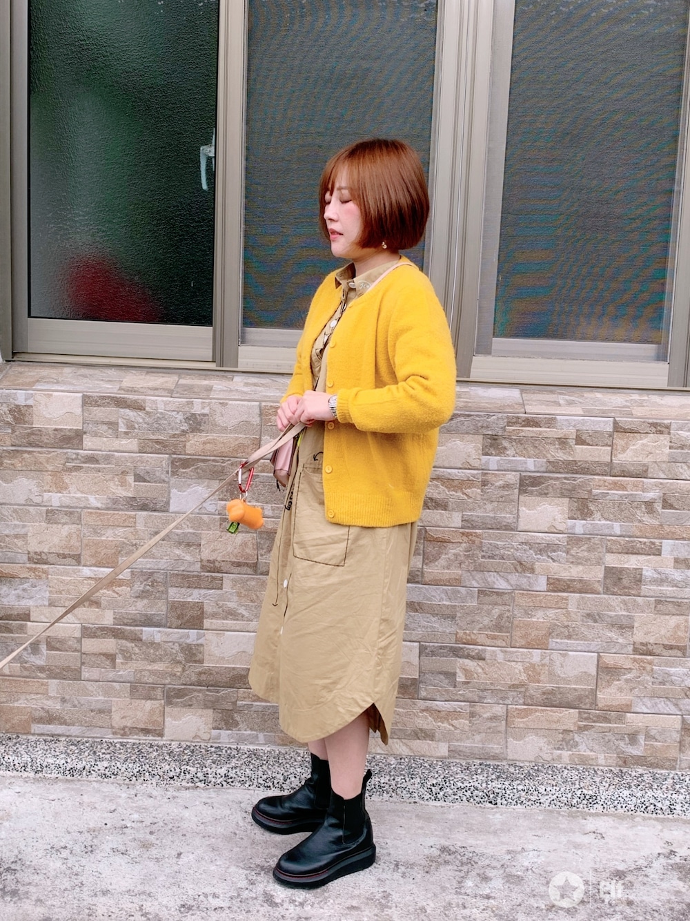 「yellow」｜「VINTAGEのアイテム（ブルゾン、イエロー系）」を使った、Yantong Liouさん（レディース・158cm）の冬コーディネートの1枚目の写真