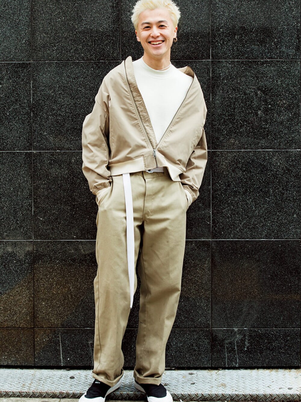 「MNFC、セットアップ」｜「LEMAIREのアイテム（Tシャツ/カットソー、ベージュ系）」を使った、ryoさん（メンズ・170cm）の夏コーディネートの1枚目の写真