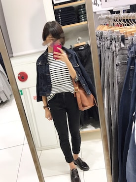 「UNIQLO（ユニクロ）のWOMEN ウルトラストレッチジーンズ（デニムパンツ）」を使った、shokoさん（レディース・160cm）の秋コーディネート