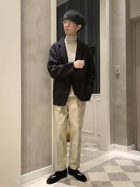 「tricker's」｜「アイテム（その他アウター）」を使った、BEAMS LIGHTS Mensさん（メンズ・174cm）の秋コーディネート