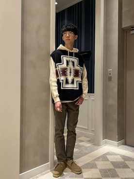 「アイテム（ドレスシューズ、グリーン系）」を使った、BEAMS LIGHTS Mensさん（メンズ・174cm）の冬コーディネート