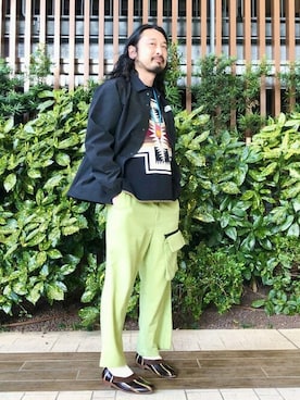 「ニットベスト」｜「アイテム（ナイロンジャケット）」を使った、BEAMS LIGHTS Mensさん（メンズ・169cm）の春コーディネート