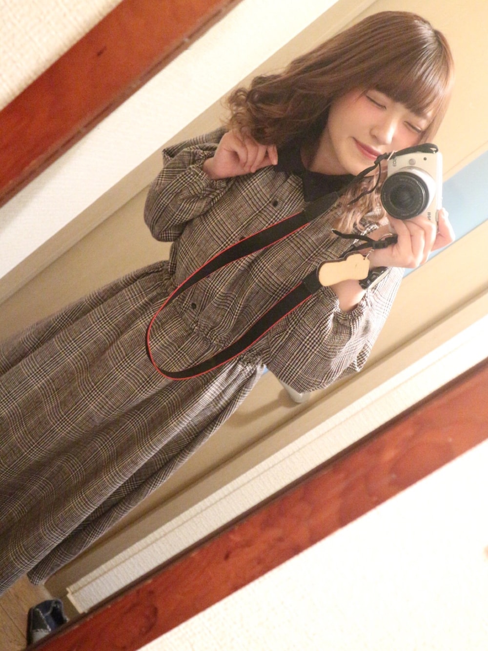 「古着屋さんのアイテム（ワンピース、グレー系）」を使った、おしりさん（レディース・158cm）の秋コーディネートの1枚目の写真