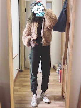 「PULL&BEAR（プルアンドベア）のアイテム（チノパンツ）」を使った、mcxhedさん（レディース・160cm）の冬コーディネート