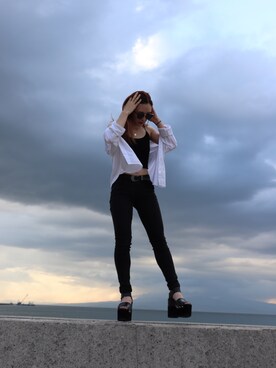 「UNIQLO（ユニクロ）のWOMEN ウルトラストレッチジーンズ（デニムパンツ）」を使った、MIREIさん（レディース・152cm）の秋コーディネート