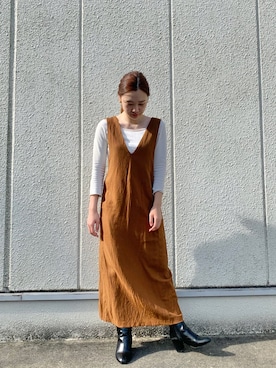 「ショッピング」｜「アイテム（ジャンパースカート）」を使った、MIREIさん（レディース・152cm）の秋コーディネート