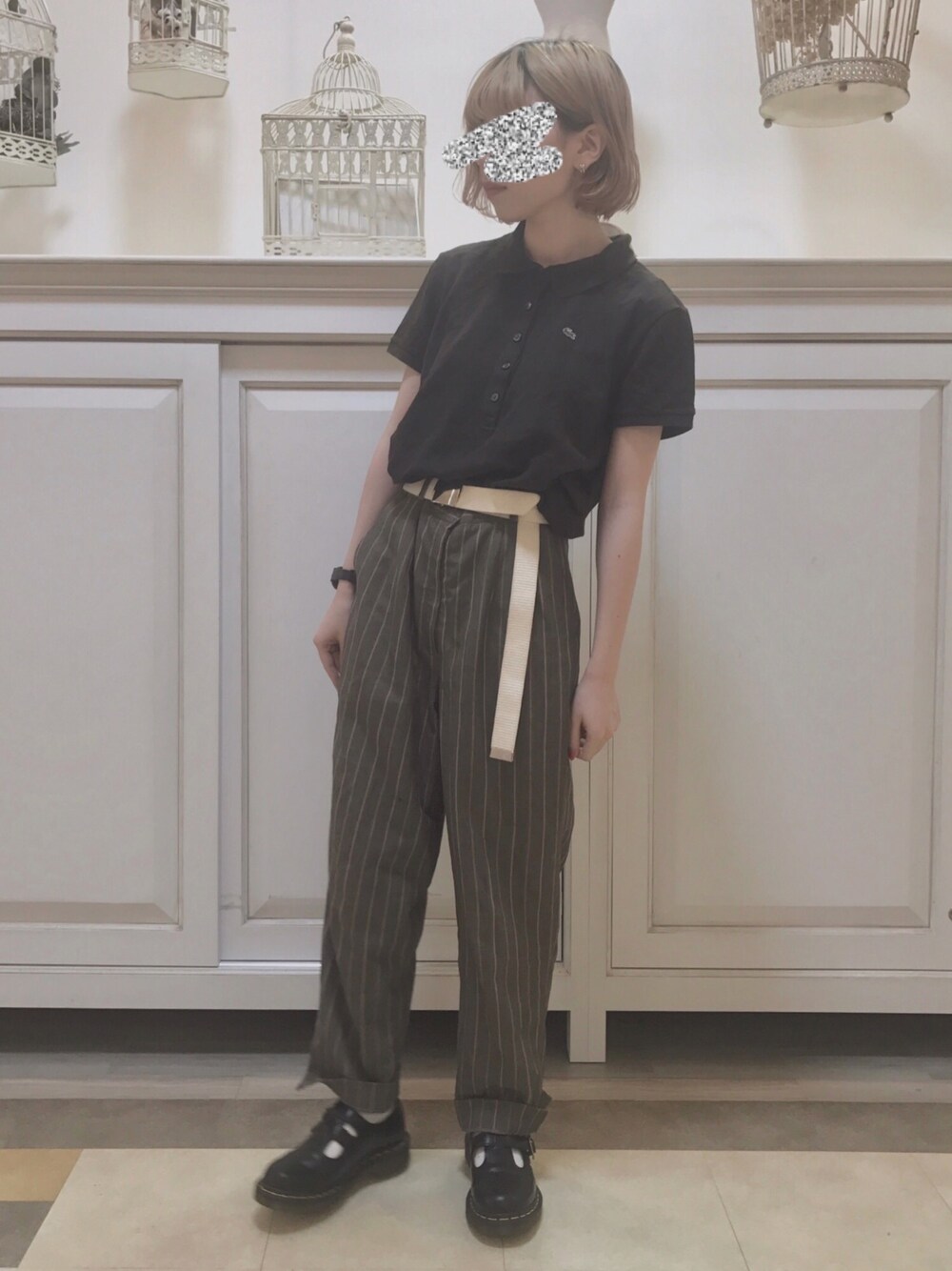 「古着、父の日、ストライプパンツ、LACOSTE、ポロシャツ、オジカジ、メンズライク、Dr.Martens、マーチン、ボブ」｜「LACOSTEのアイテム（ポロシャツ、ブラック系）」を使った、kaji sakuraさん（レディース・154cm）の夏コーディネートの1枚目の写真