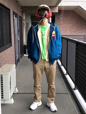 「beats（ビーツ）のアイテム（アクセサリー）」を使った、たくさん（メンズ・175cm）の春コーディネート